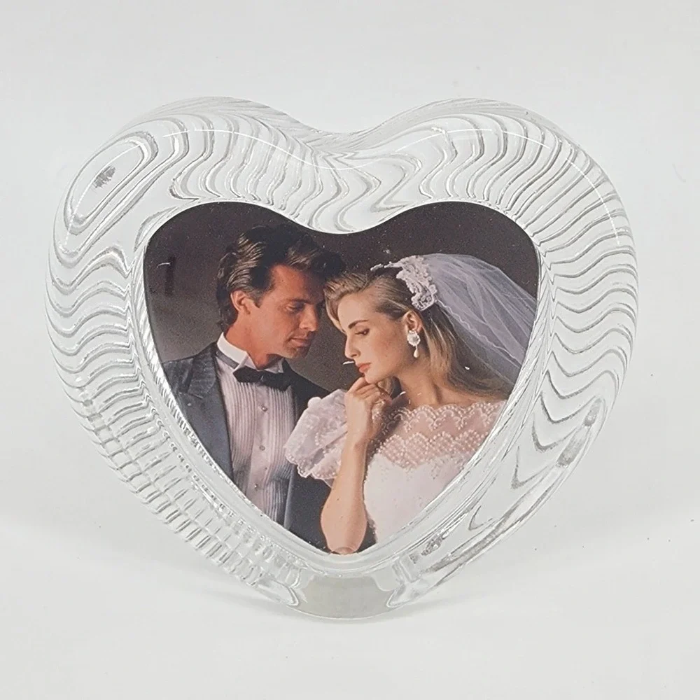 Mikasa Crystal Heart Picture Frame Ribbed Clear‎ Glass Made in Japan Vintage